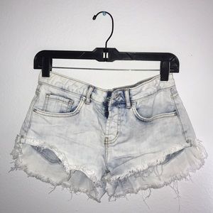 💙3/$20 Bleach dyed Short shorts 🎀